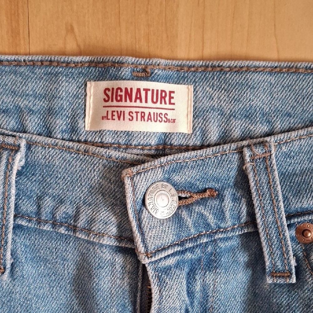 Signature by Levi Strauss Blue Denim Pencil Skirt Size 8 - Picture 2 of 10